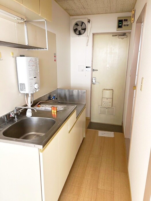 物件内観写真15　(廊下)