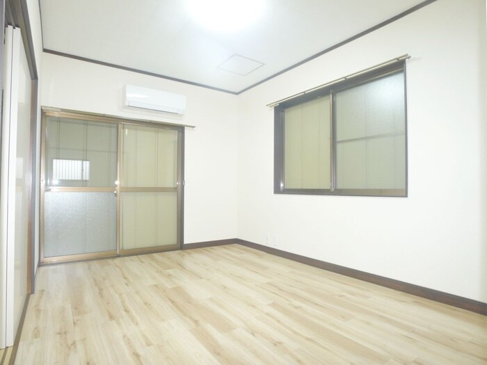 物件内観写真11　(居室)