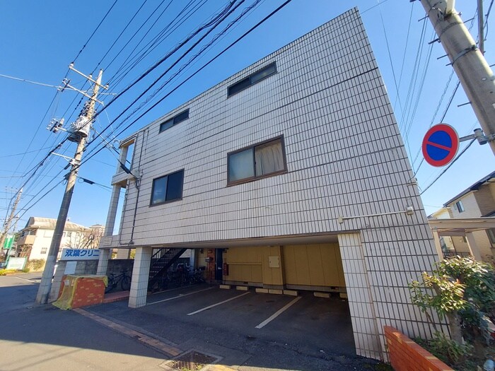 物件外観写真5　(エントランス部分)