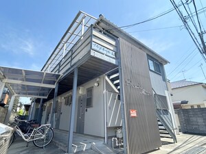 プランドール三鷹外観写真