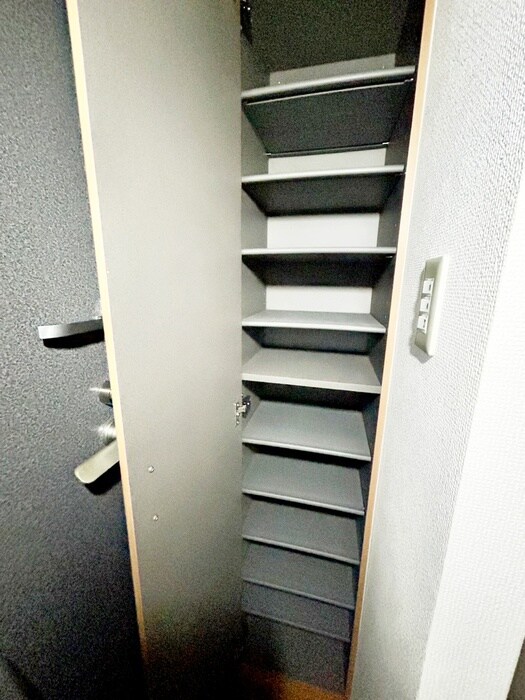 物件内観写真13　(靴箱)
