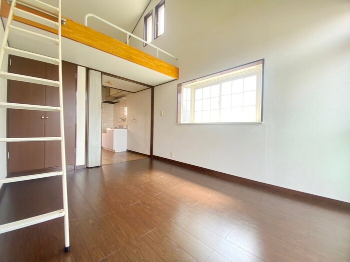 物件内観写真9　(居室)