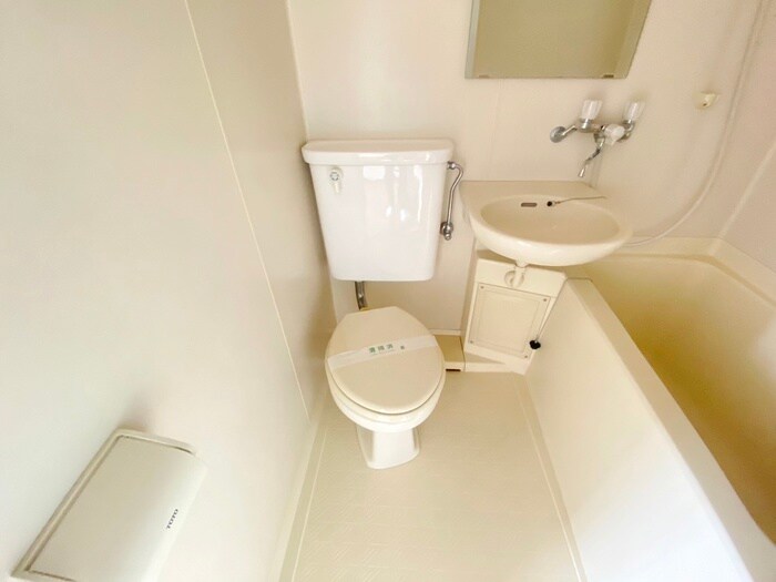 物件内観写真12　(トイレ)