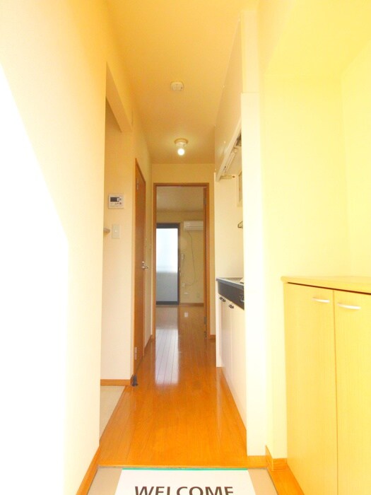 物件内観写真14　(玄関)