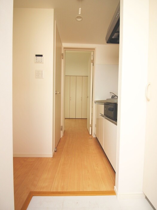 物件内観写真18　(玄関)