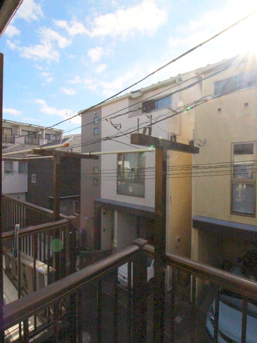 物件内観写真12　(室内からの展望)