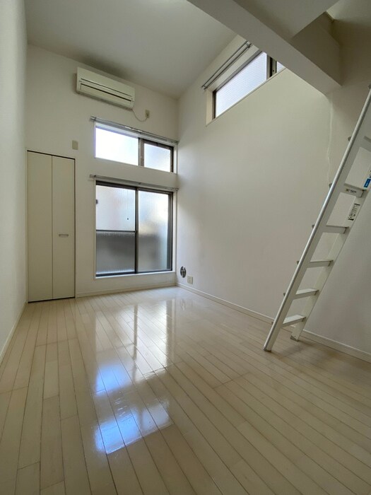 物件内観写真21　(居室)