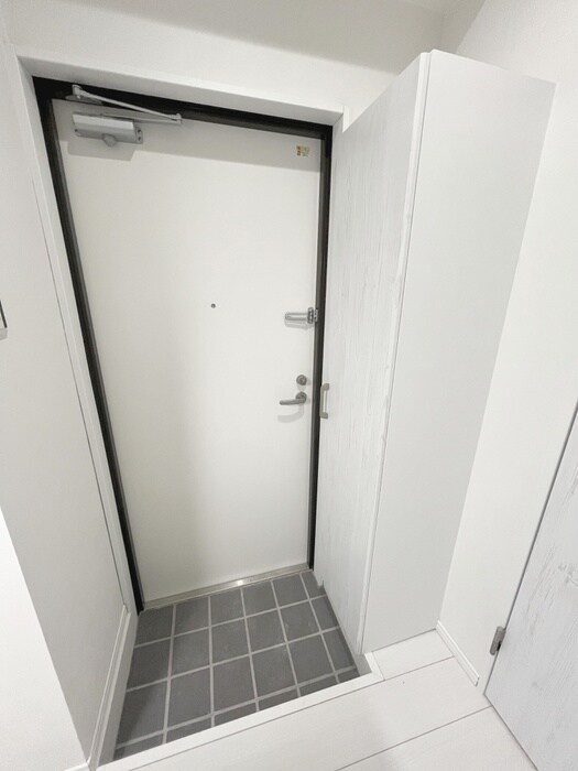 物件内観写真18　(玄関)