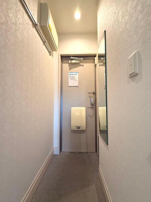 物件内観写真21　(玄関)