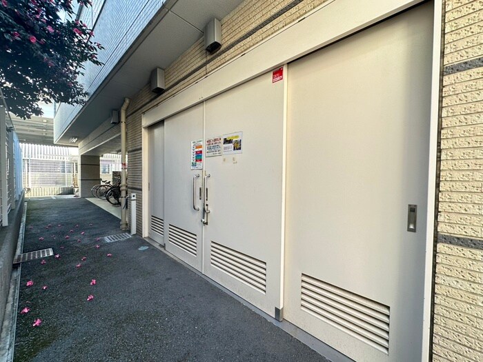 物件外観写真6　(建物設備)