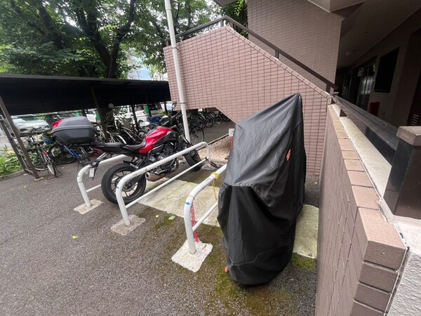 バイク置き場