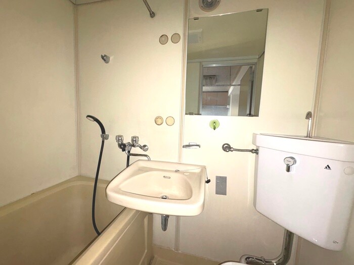 物件内観写真15　(洗面)