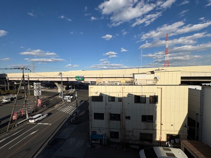 物件内観写真17　(室内からの展望)