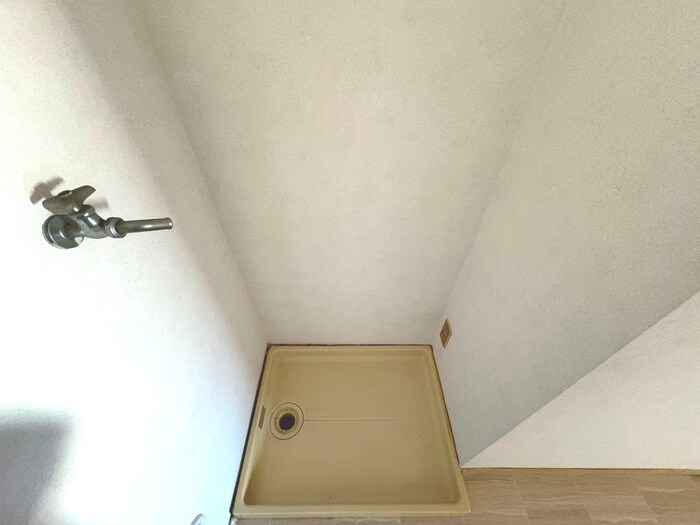 物件内観写真19　(洗濯機置場)
