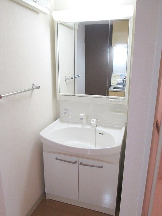 物件内観写真11　(洗面)