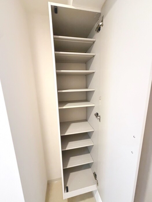 物件内観写真19　(靴箱)