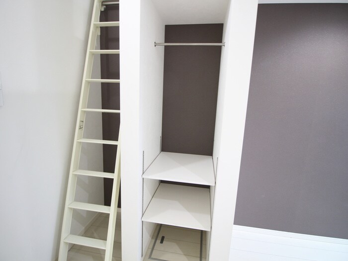 物件内観写真12　(収納)