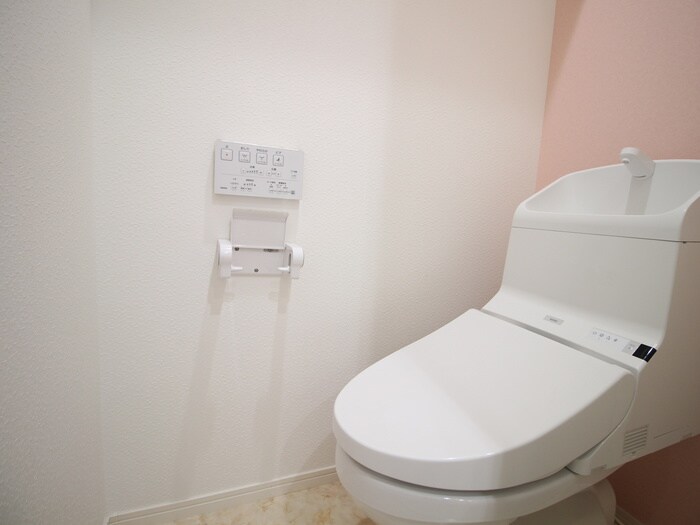 物件内観写真14　(トイレ)