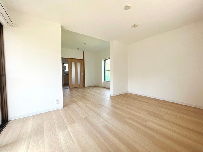 物件内観写真10　(居室)