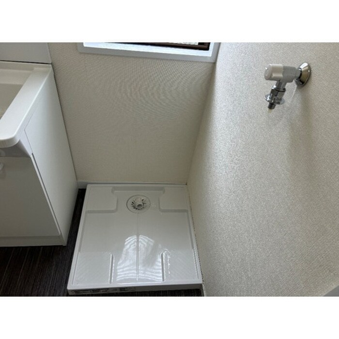 物件内観写真17　(洗濯機置場)