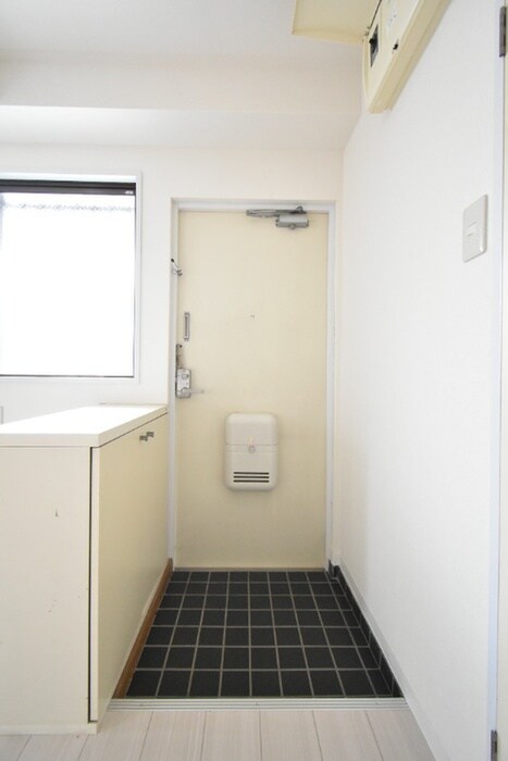 物件内観写真20　(廊下)