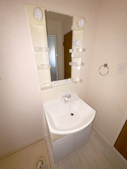 物件内観写真10　(洗面)