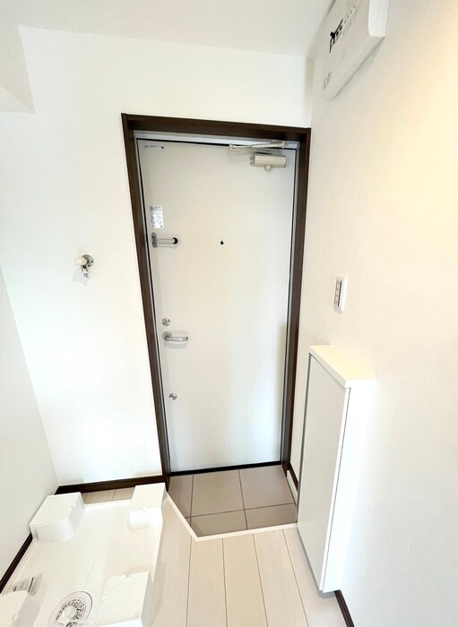 物件内観写真21　(玄関)