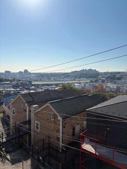 物件内観写真22　(室内からの展望)