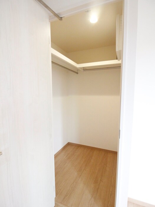 物件内観写真13　(収納)