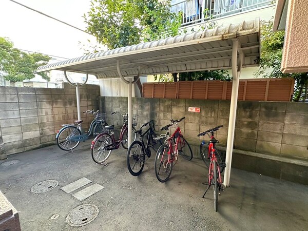 駐輪場