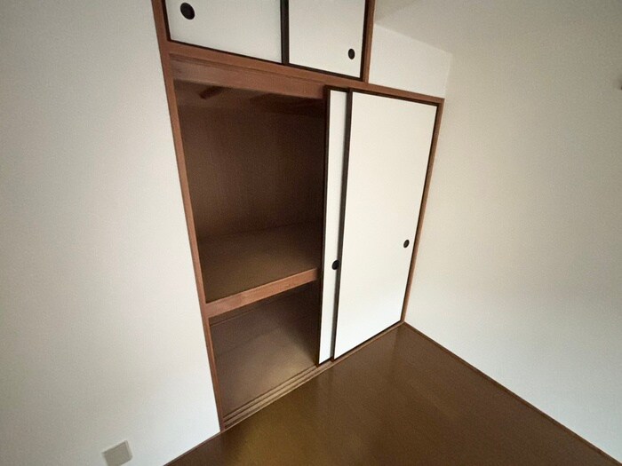 物件内観写真13　(収納)