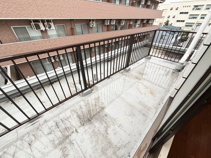 物件内観写真18　(ベランダ・バルコニー)