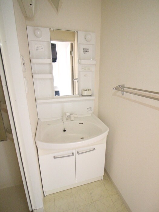 物件内観写真12　(洗面)