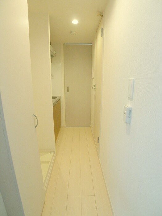 物件内観写真13　(廊下)