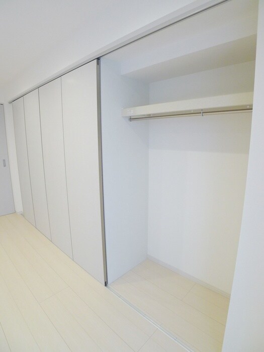 物件内観写真13　(収納)