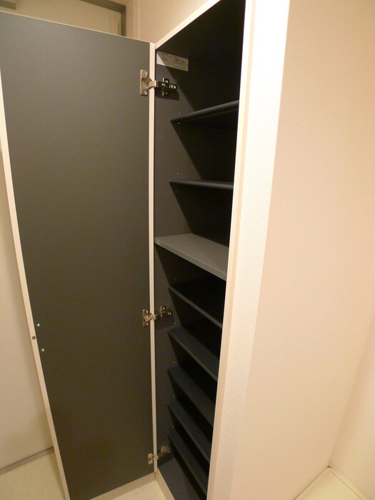 物件内観写真15　(靴箱)