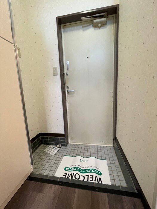 物件内観写真22　(玄関)
