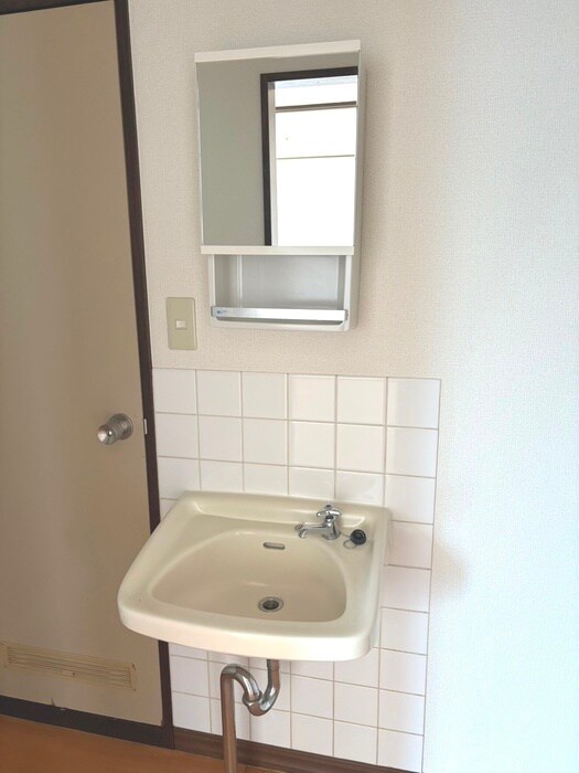 物件内観写真11　(洗面)