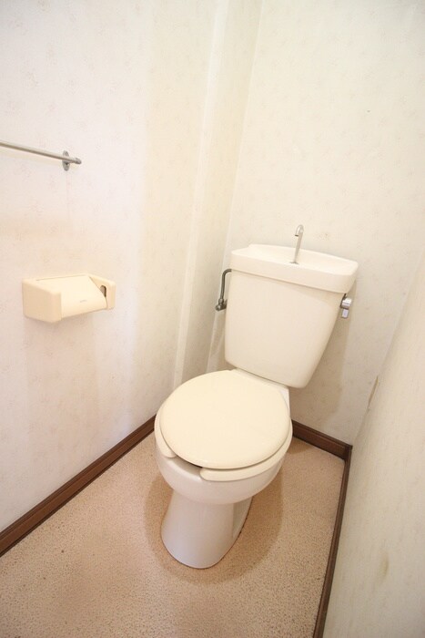 物件内観写真15　(トイレ)