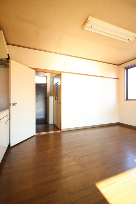 物件内観写真16　(廊下)