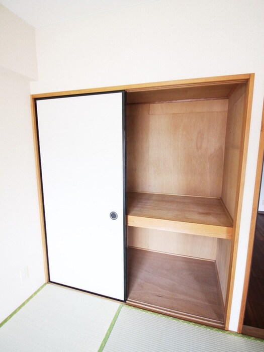 物件内観写真11　(収納)