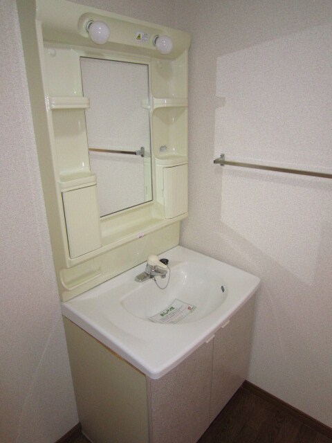 物件内観写真11　(洗面)