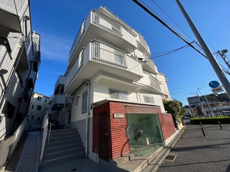 光シャンブル鴨居（３０２）外観写真