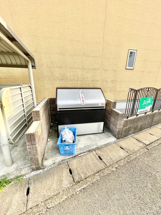 物件外観写真6　(建物設備)