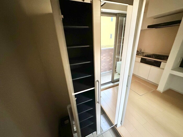 物件内観写真17　(靴箱)