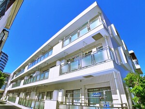 ローヤルマンション梅島外観写真