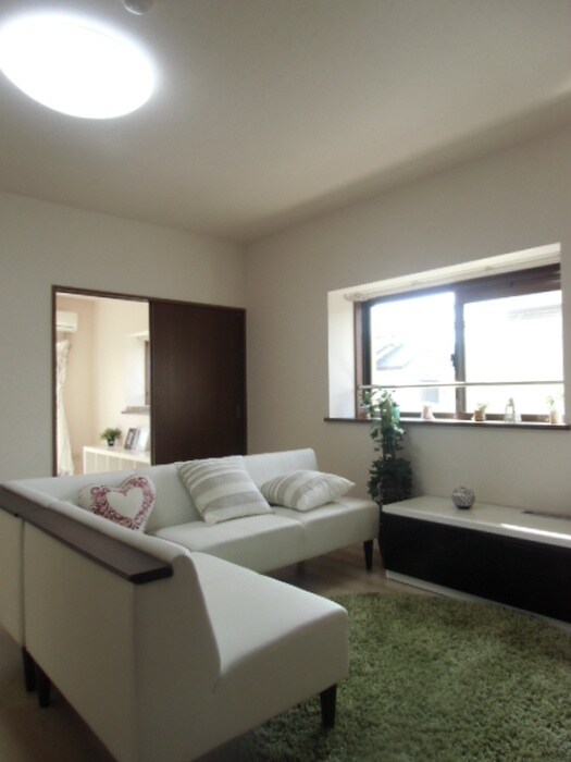 物件内観写真10　(居室)