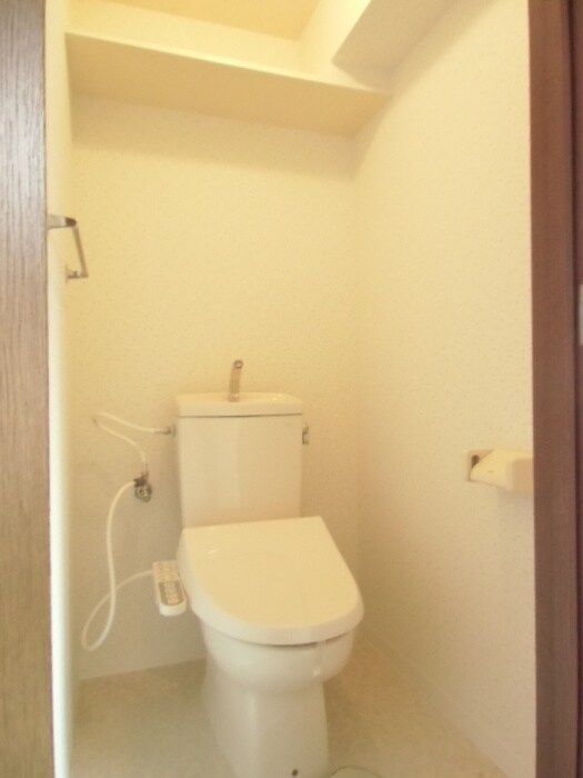 物件内観写真15　(トイレ)