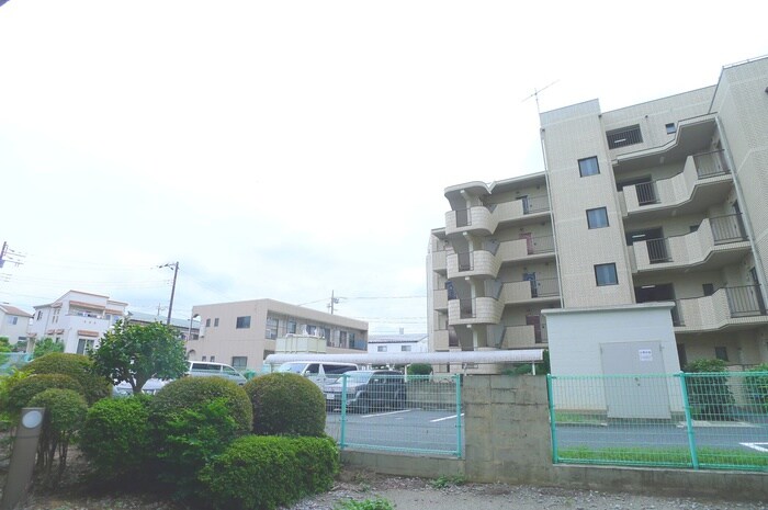 物件内観写真20　(室内からの展望)