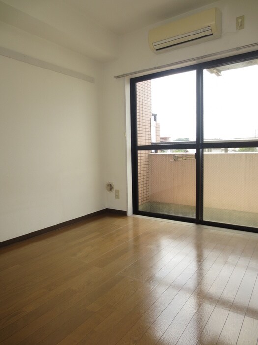 物件内観写真12　(居室)